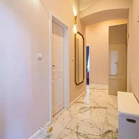 3bdr Elegance Deco Downtown Flat Apartamento Praga