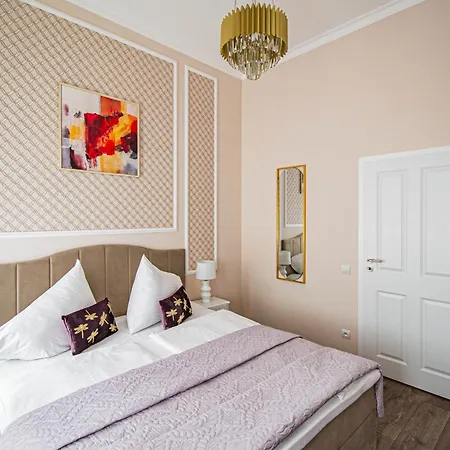 شقة 3bdr Elegance Deco Downtown Flat *