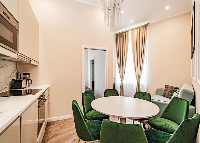 3bdr Elegance Deco Downtown Flat